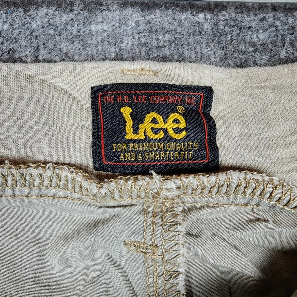 Lee Shorts Womens 16 Cargo Khaki Elastic Waist Utility EUC